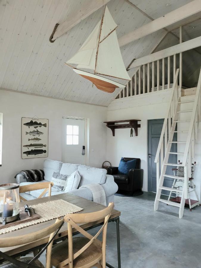 Litet Hus I Mysig By Naera Havet Villa Ystad Exterior foto