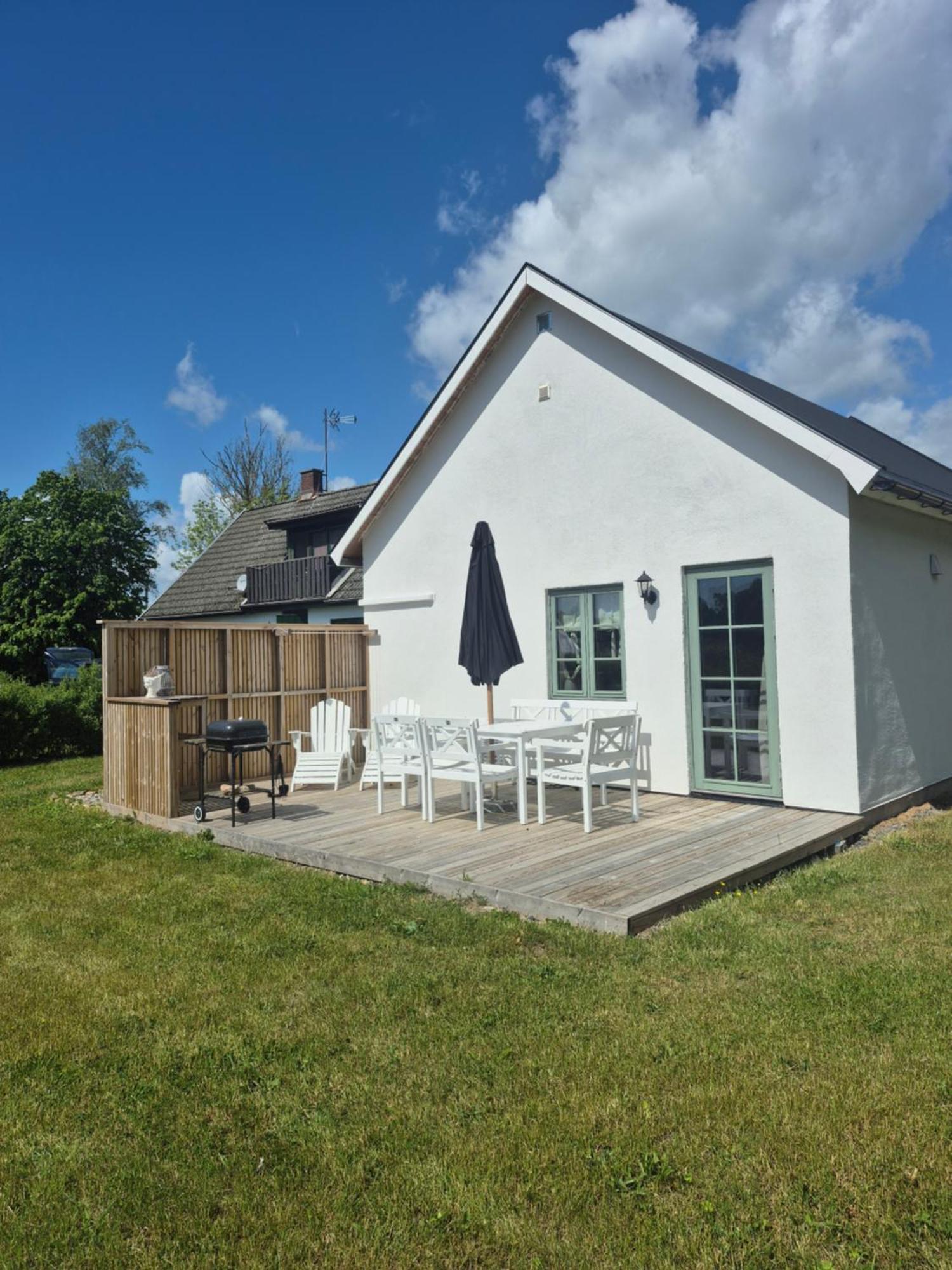 Litet Hus I Mysig By Naera Havet Villa Ystad Exterior foto