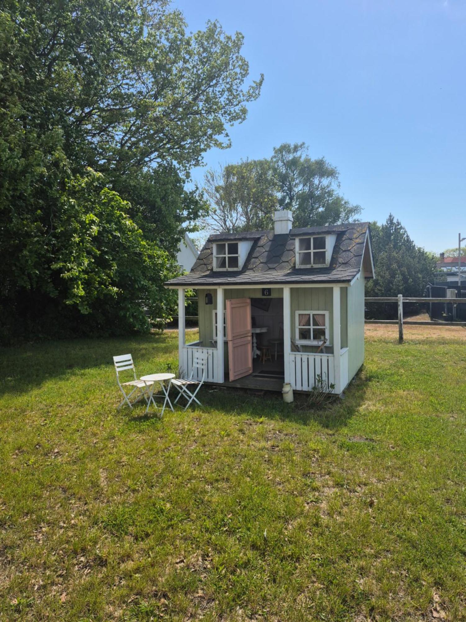 Litet Hus I Mysig By Naera Havet Villa Ystad Exterior foto